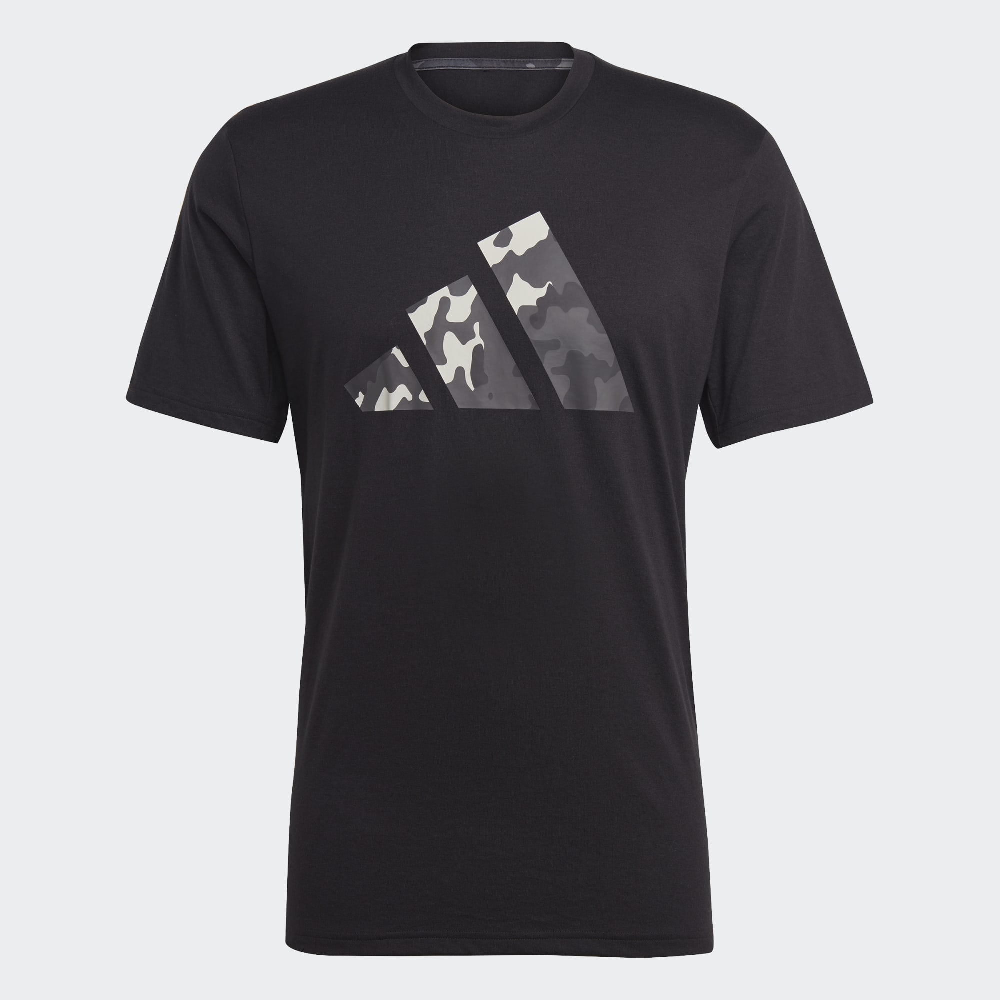 Train Essentials Seasonal Logo Training T-Shirt